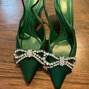 New Emerald green With jewel bow ties Zara shoes size 38